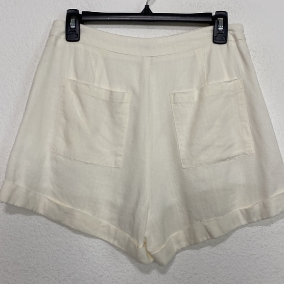 Shein Off White Linen Blend High Rise Cuffed Shorts Size Medium - Picture 2 of 4